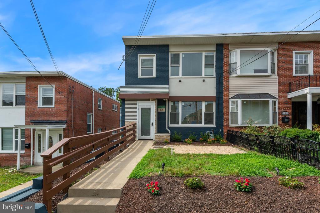 53 Victor St NE in Washington, DC - Building Photo