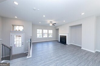 272 Commons Ave in Woodstock, GA - Building Photo - Building Photo