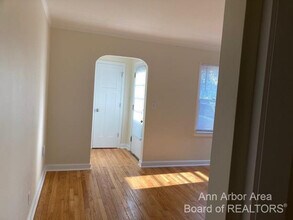 303 Potter Ave in Ann Arbor, MI - Building Photo - Building Photo