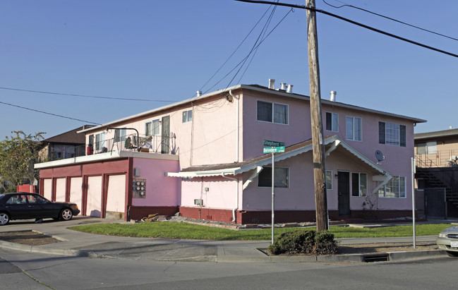 211 Shepherd Ave in Hayward, CA - Building Photo - Building Photo