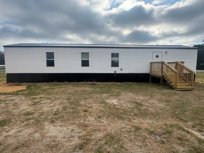 106 Tim Hickey Cir in Cheraw, SC - Foto de edificio - Building Photo