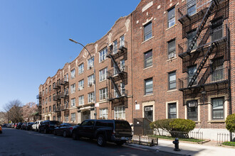 615 Crown St in Brooklyn, NY - Foto de edificio - Building Photo