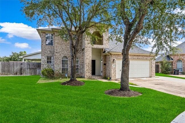 property at 2401 Fastwater Creek Ct