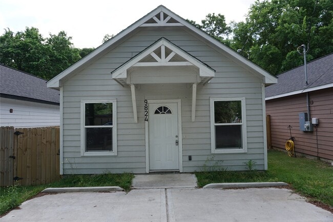 property at 9824 Arbor Oak