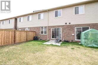 107 Sonoma Ln in Hamilton, ON - Building Photo - Building Photo