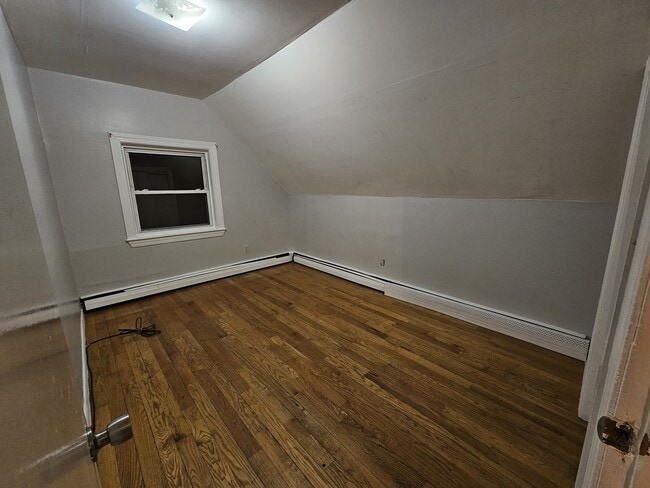 25 Amherst St, Unit 4 in Boston, MA - Foto de edificio - Building Photo