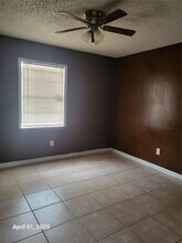 11607 Chimney Rock Rd in Houston, TX - Building Photo - Building Photo