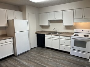 Prescott Pointe in Clovis, CA - Building Photo - Building Photo