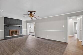 10517 Castlerock Dr in Dallas, TX - Building Photo - Building Photo