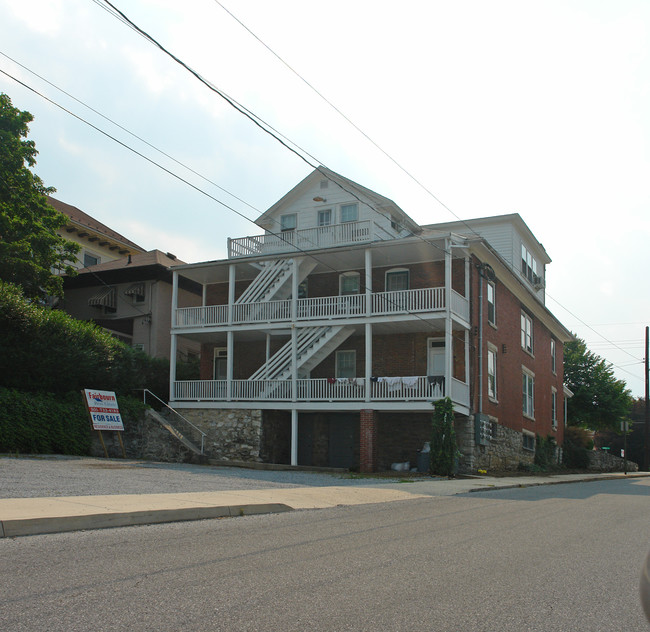 600 Summit Ave in Hagerstown, MD - Building Photo - Building Photo