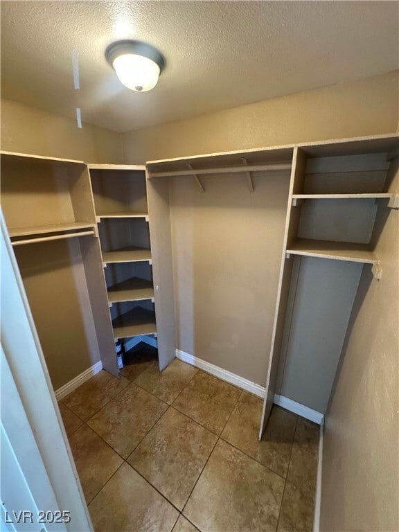 property at 305 N 10th St