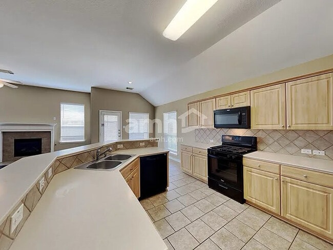 214 Autumn Creek Ln in Richmond, TX - Building Photo - Building Photo