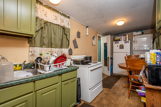 1540 Gentilly Blvd in New Orleans, LA - Building Photo - Interior Photo