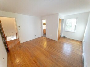122 Titicus Rd in North Salem, NY - Building Photo - Building Photo