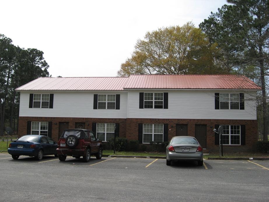 Wildwood Apartments in Hazlehurst, GA - Building Photo