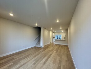 15083 NW Ethel Ln in Portland, OR - Building Photo - Building Photo