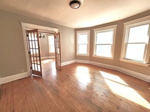 3027-3029-3029 N Holton St in Milwaukee, WI - Building Photo - Building Photo