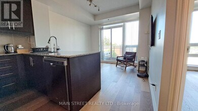 2756-2756 Old Leslie St in Toronto, ON - Building Photo - Building Photo