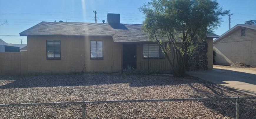 5808 N 63rd Ave in Glendale, AZ - Foto de edificio