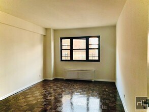 EAST 35 STREET in New York, NY - Building Photo - Building Photo