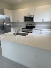 28933 SW 162nd Ct in Homestead, FL - Building Photo - Building Photo