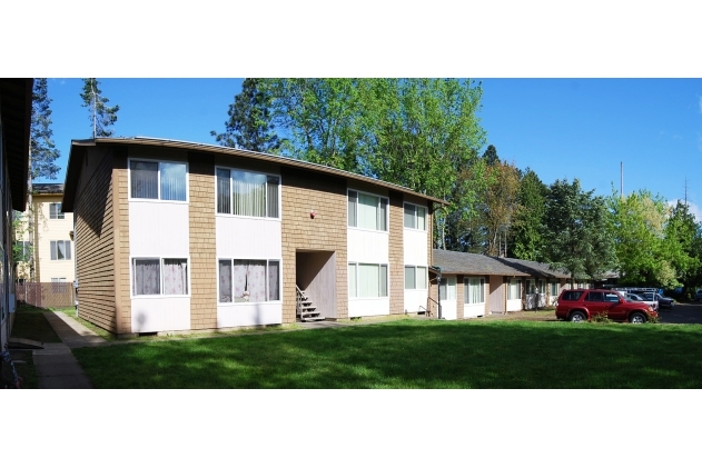 Charay Apartments in Portland, OR - Foto de edificio