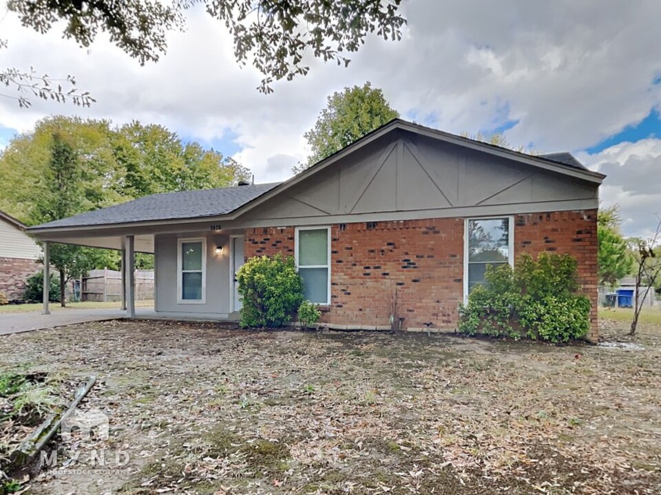 3070 Forest Glen Dr in Horn Lake, MS - Building Photo