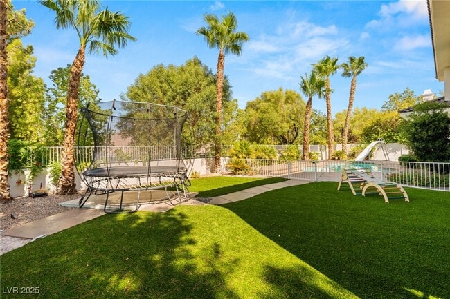 property at 2272 Coral Ridge Ave