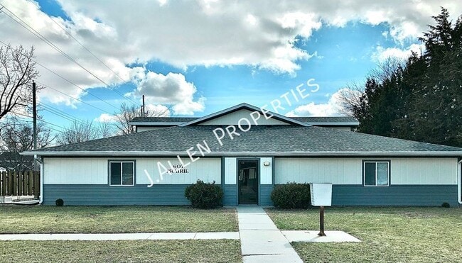 607 W Michigan Ave in Norfolk, NE - Building Photo - Building Photo