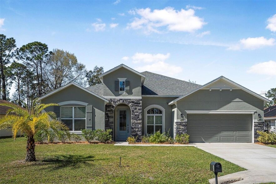 5 Wayside Pl in Palm Coast, FL - Building Photo