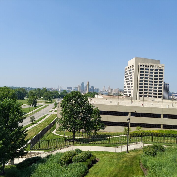 2940 Baltimore Ave, Unit Unit 1207 in Kansas City, MO - Building Photo