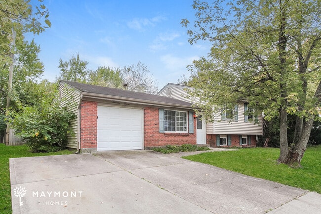 1711 W Kemper Rd in Cincinnati, OH - Building Photo - Building Photo