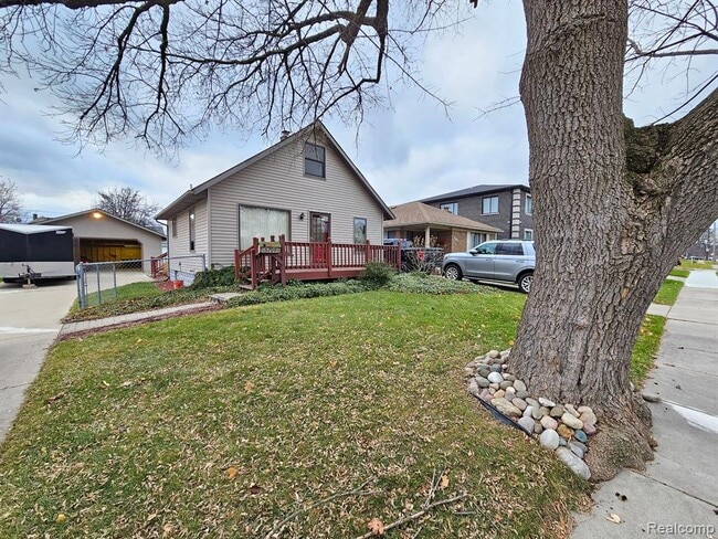 property at 5709 N Gulley Rd