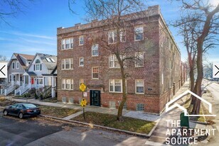 1849 W Cornelia Ave, Unit 1 in Chicago, IL - Building Photo