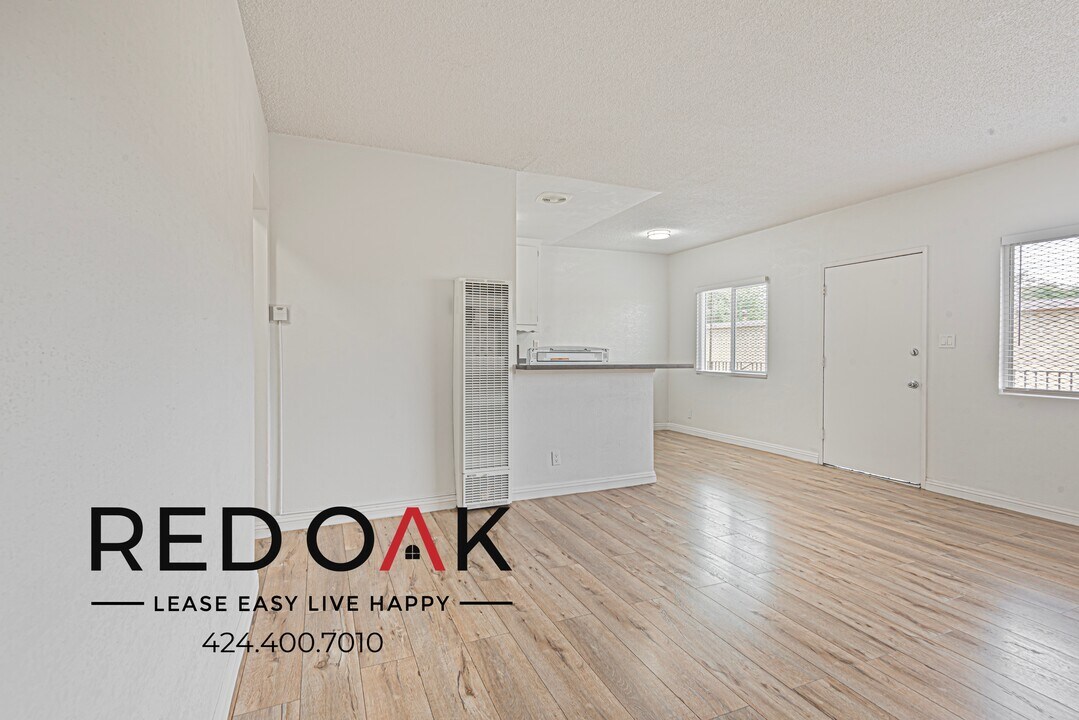 1214 S Atlantic Dr in Compton, CA - Building Photo