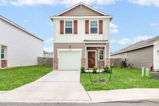 7723 Fern Holw in San Antonio, TX - Building Photo