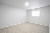 360 Roseman Ct photo'