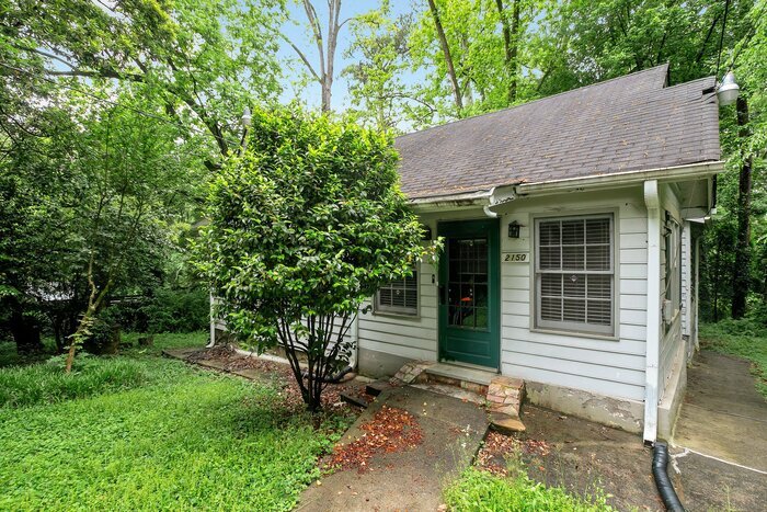2150 Lenox Rd NE in Atlanta, GA - Building Photo