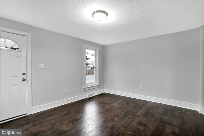 613 Fairground Ave in Chambersburg, PA - Building Photo - Building Photo