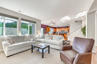 21512 50th Pl S in Kent, WA - Building Photo - Building Photo