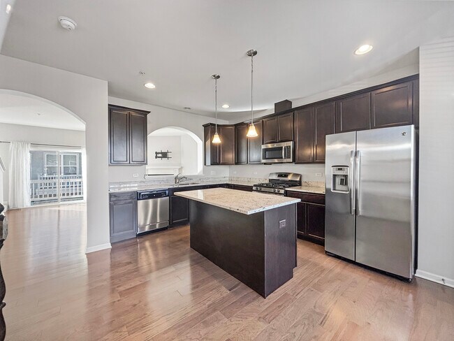 1189 Evergreen Ave in Des Plaines, IL - Building Photo - Building Photo