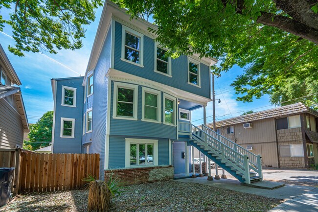 2013 8th St in Sacramento, CA - Building Photo - Building Photo