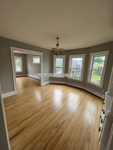 47 Pearl St, Unit 2 in Medford, MA - Foto de edificio - Building Photo