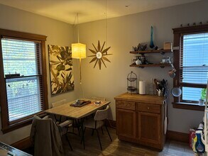 2011 Aldrich Ave S, Unit #1 in Minneapolis, MN - Building Photo - Building Photo