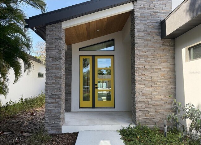 2443 Wood St in Sarasota, FL - Building Photo - Building Photo