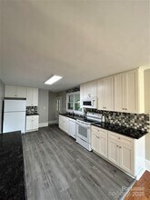 2023 Robin Rd in Salisbury, NC - Building Photo - Building Photo