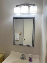 68 Main St, Unit 2 in Stoneham, MA - Building Photo - Building Photo