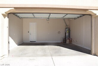 6904 Homing Pigeon Pl in North Las Vegas, NV - Building Photo - Building Photo