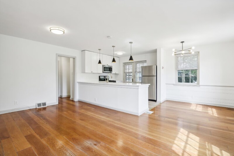2920 Midvale Ave in Philadelphia, PA - Building Photo