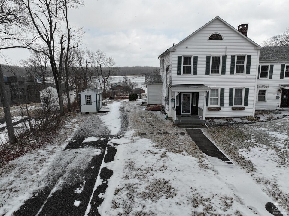 34 Ely St in Coxsackie, NY - Building Photo